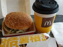 -麦当劳(利津路店)