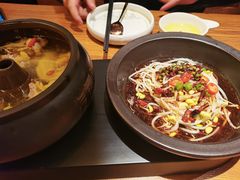 云南经典汽锅鸡-云海肴·汽锅鸡·云南菜(苏州中心店)