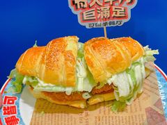 -可俊·港式茶餐厅(体育中心店)