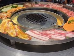 -哈哈碳都·牛肋条无限自助烤肉(台江万达店)