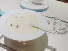-燕庭·纯燕窝·甜品下午茶(南京西路店)