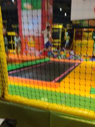 -蹦蹦跳跳(新奥购物中心店)