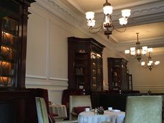 -Salon de Ville浦江汇(上海外滩华尔道夫酒店店)