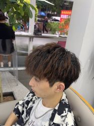 -D.G造型·烫发染发接发