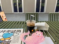 冰拿铁-Seesaw Coffee(上生新所店)