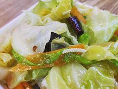 炝拌圆白菜-陕味食族油泼面·小炒盖码面(双榆树店)