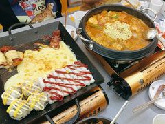-豚妈妈汤饭·部队锅(南京东路店)
