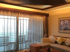 -三亚湾海居铂尔曼度假酒店