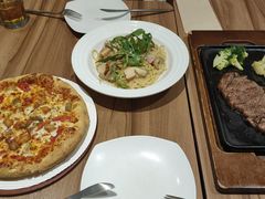 -必胜客(仲盛商城王安宇主题店)