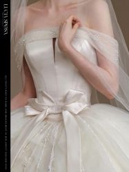 -Renee芮亦婚纱(原丽莎)