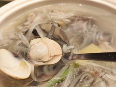 -榕树下海鲜馆(坪山路店)