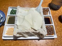 -95号酱骨·一块豆腐(展春园西路店)
