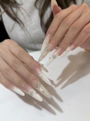 -LynLyn琳林美甲美睫