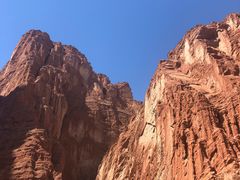 -天山神秘大峡谷