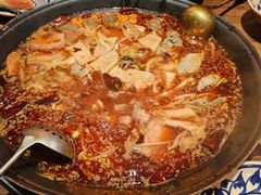 -旧街市鲜货老火锅(大光路店)