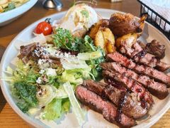 熟牛排配班尼克蛋-新贝乐意大利餐厅(苏州中心店)