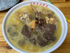 -文山荷鲜居(翠湖店)