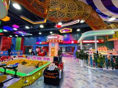 -鸿通城购物中心