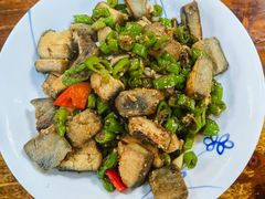 -芦茨金富饭庄·25年老字号·专做稻草鸡