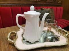 -秘密旅行Bonjour(黑金冠 江南西店)