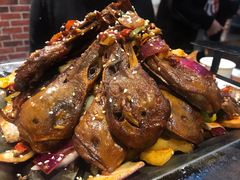 平锅鸭头-炉小二铜锅牛蛙•川湘菜(三里屯店)