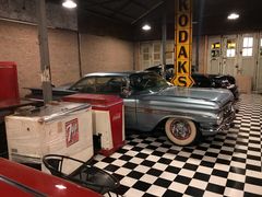 -席娜卡琳火车铁道夜市