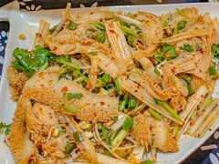 -牛四娃跷脚牛肉·非物质文化遗产传承名店(峨眉山店)