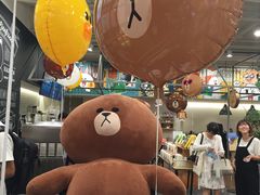 -LINE FRIENDS Garosu-gil Flagship Store