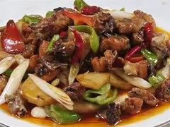 -布尔津河堤夜市