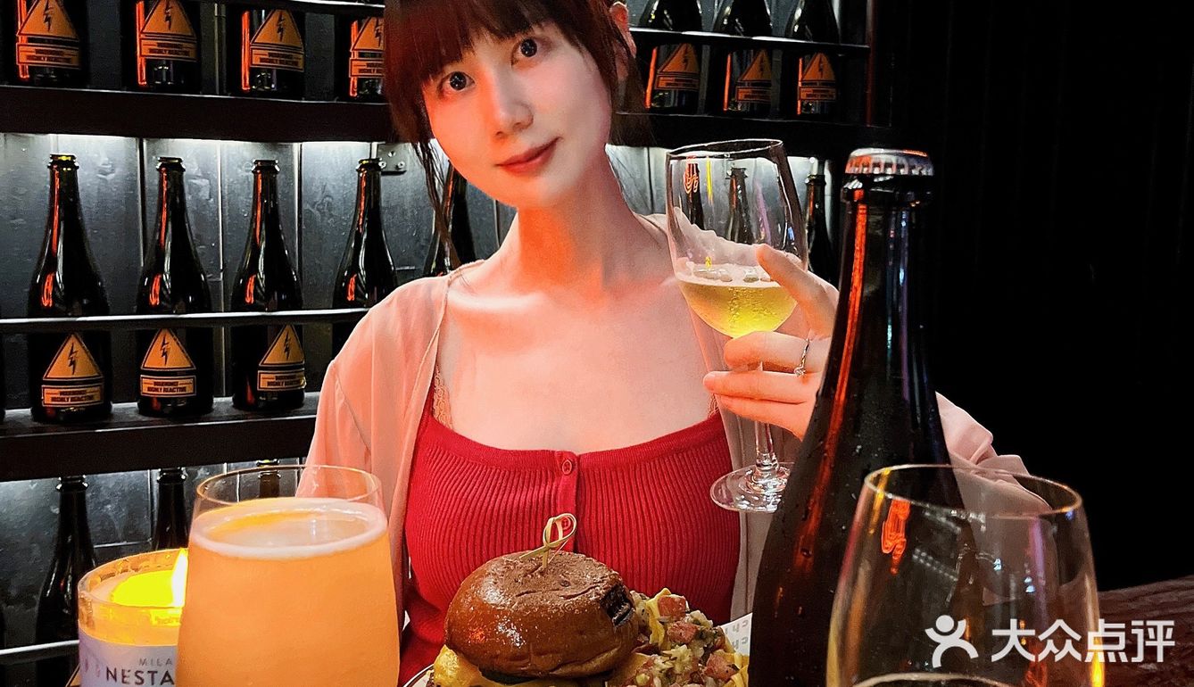 🍔广州坠好吃的汉堡竟然在酒吧里❓