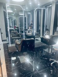 -TOP HAIR SALON