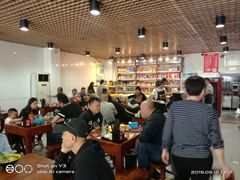 大堂-豫老三牛肉拉面(南阳路店)