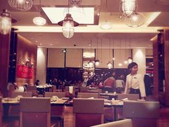 -华邑酒店·鲜艳全日自助餐厅