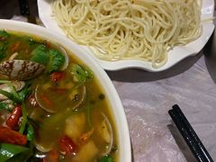 -金陵大勇烧烤·小龙虾·海鲜大咖(竹山路店)