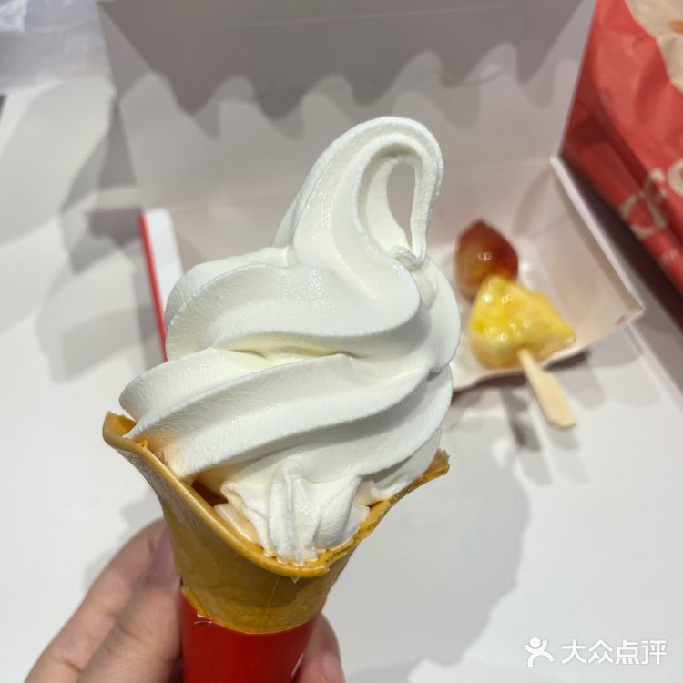 甜蜜分享，一人一份甜筒