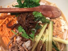 -刀小蛮半只鸡过桥米线(家乐福四元桥店)
