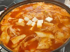 部队火锅-HONGA HONGA雄家(曹路店)