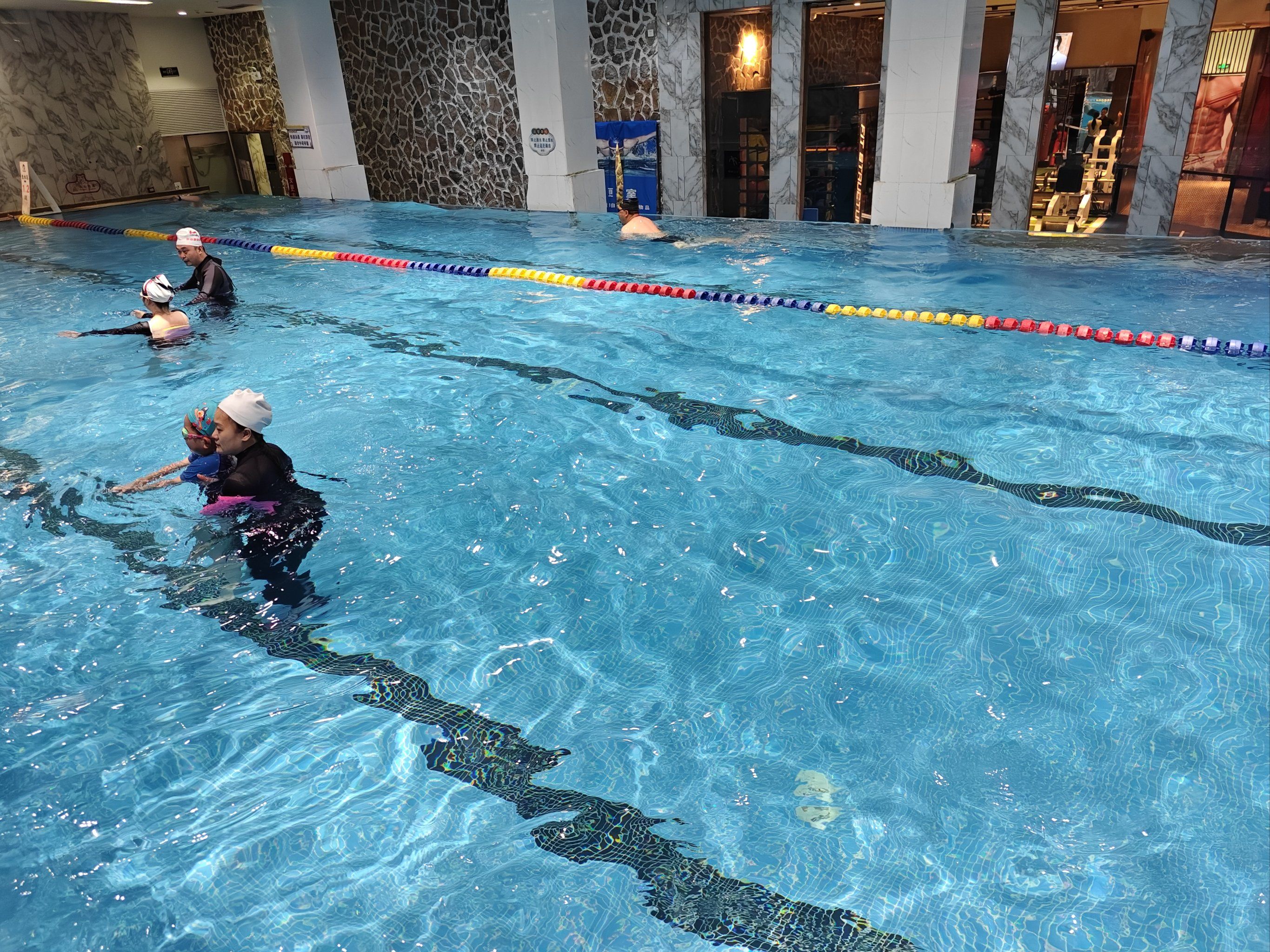 夏天到了,学游泳好地方,推荐这家游泳馆