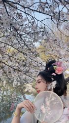 -一揽芳华汉服旗袍体验馆(拙政园店)