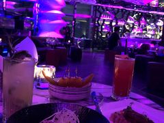 -OZONE 顶楼酒吧(香港丽思卡尔顿酒店)