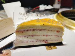 草莓香草千层-卷心卷意·轻甜蛋糕(新光天地店)