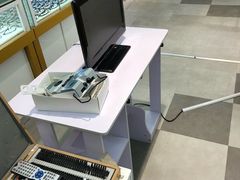 -新镜界眼镜(乐坊大华生活广场店)