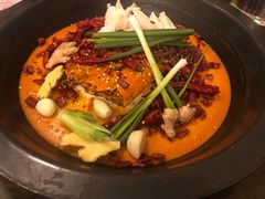 -黄潇洒老火锅(九眼桥宏济巷店)