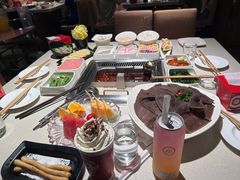 -海底捞火锅鲜切牛肉主题店(长寿路店)