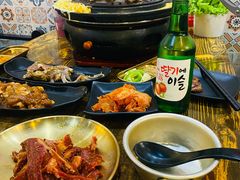 -胡悦里韩式烤肉(芝罘万达广场店)