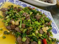 小炒黄牛肉-聚八方土菜馆(余松路店)