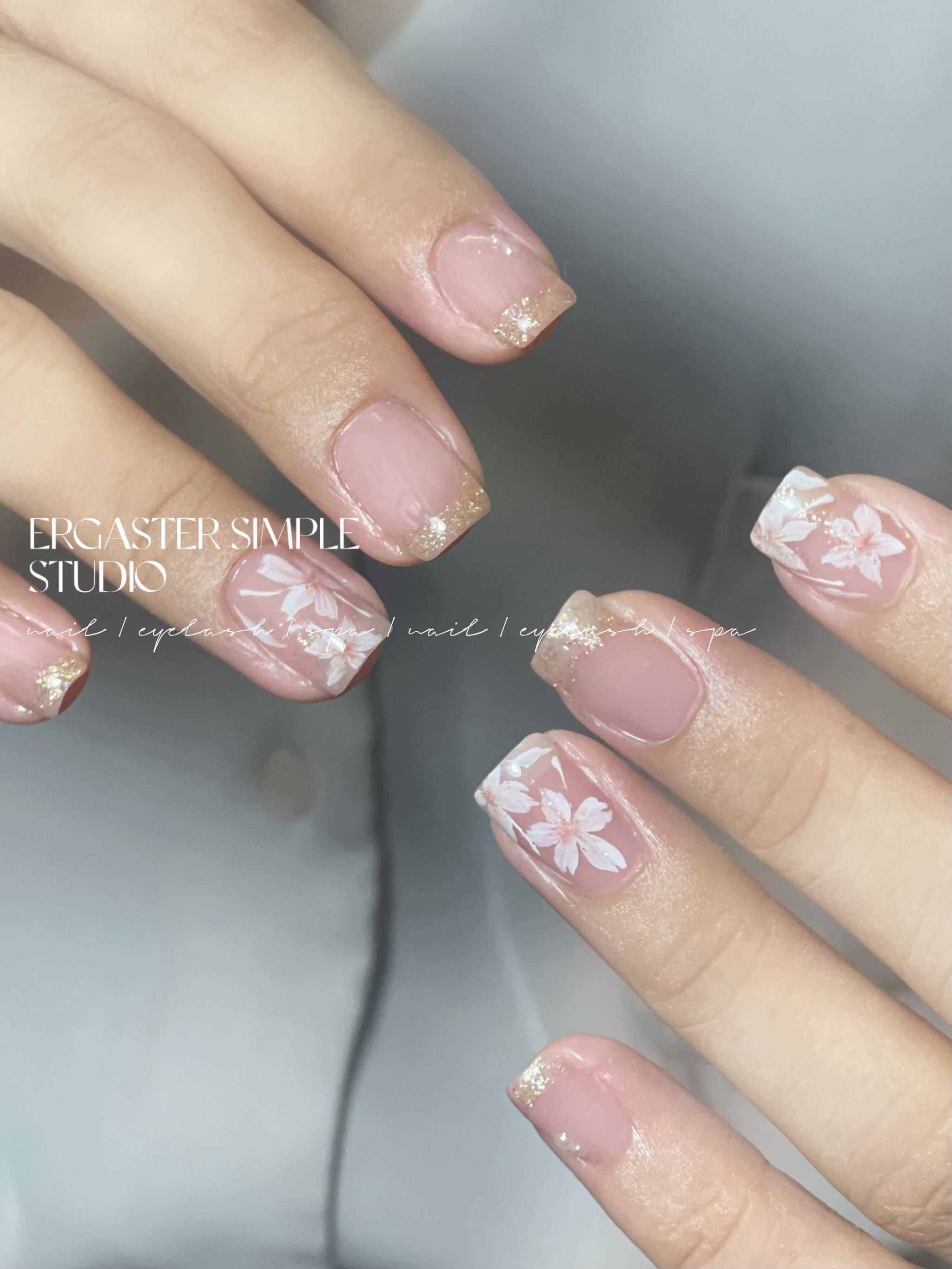 作品 | 夏日手绘花卉美甲