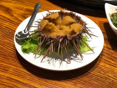 生吃海胆-海味当家·蒸锅海鲜(中山广场创始店)