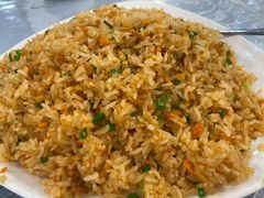 招牌海胆炒饭-皓景海鲜·地标美食(双月湾店)