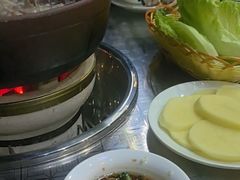 -东记炭炉·海鲜鸡煲(龙华店)